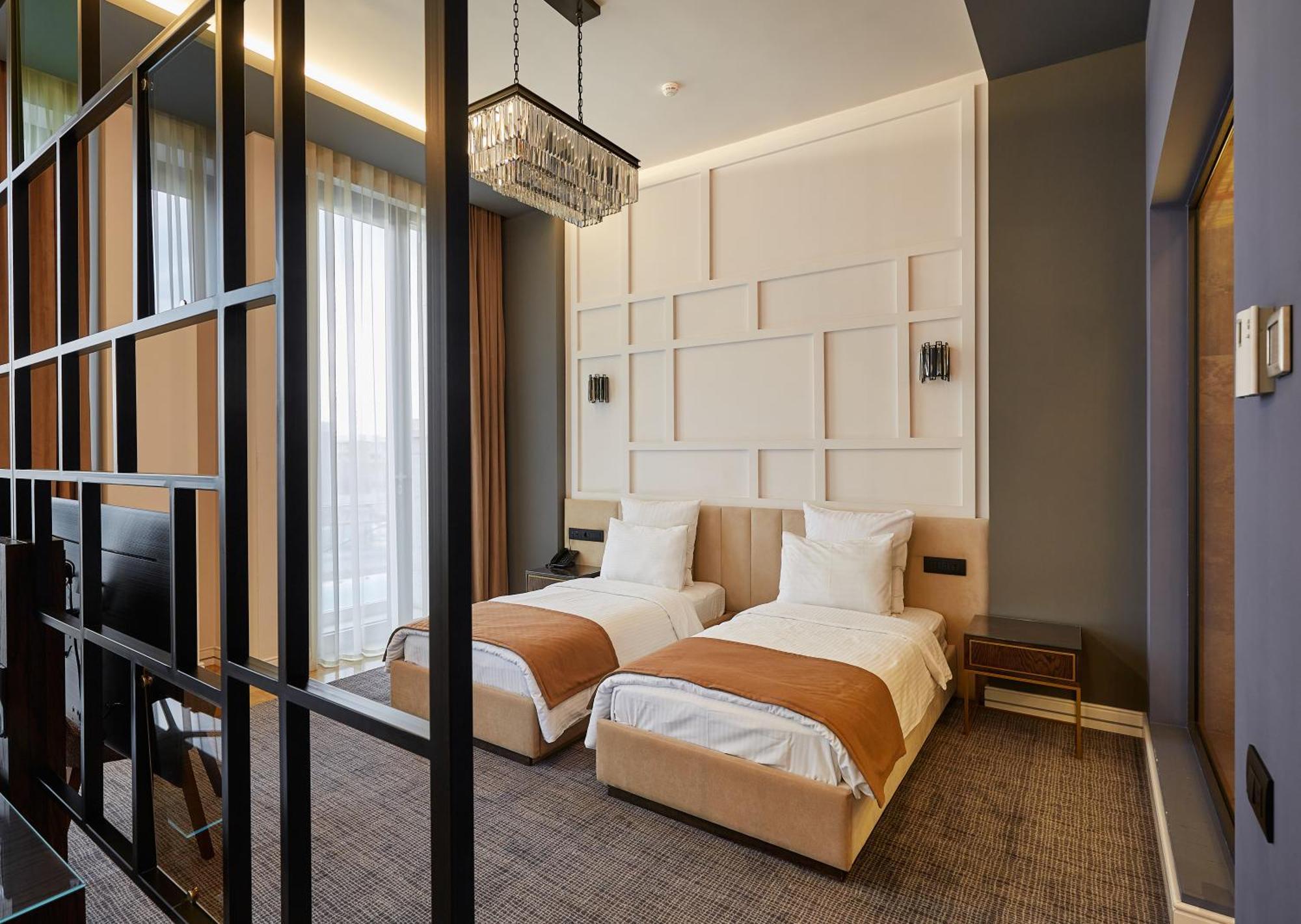 Aghababyan'S Hotel Erevan Exterior foto A room at the hotel