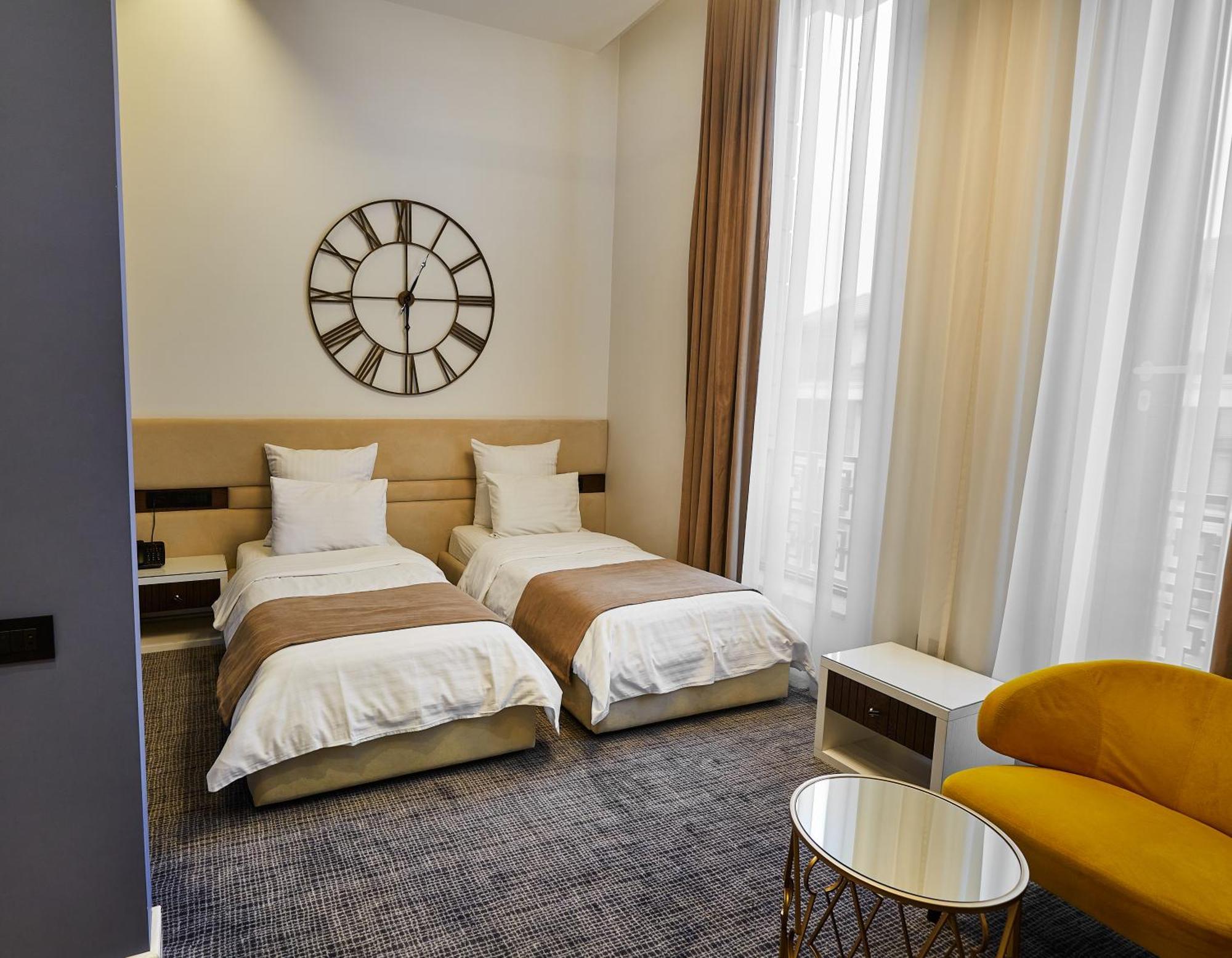 Aghababyan'S Hotel Erevan Quarto foto