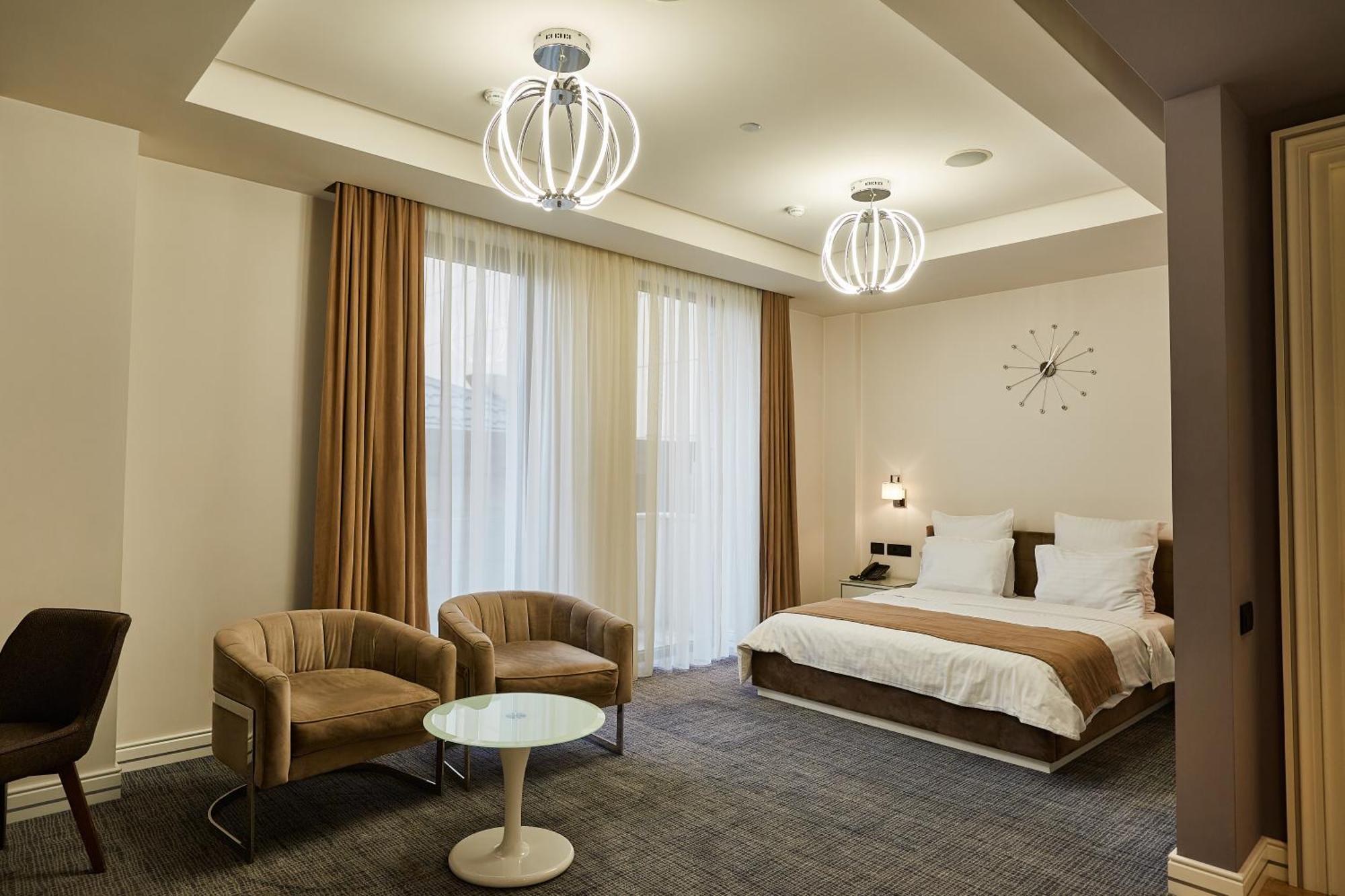 Aghababyan'S Hotel Erevan Quarto foto A room at the hotel