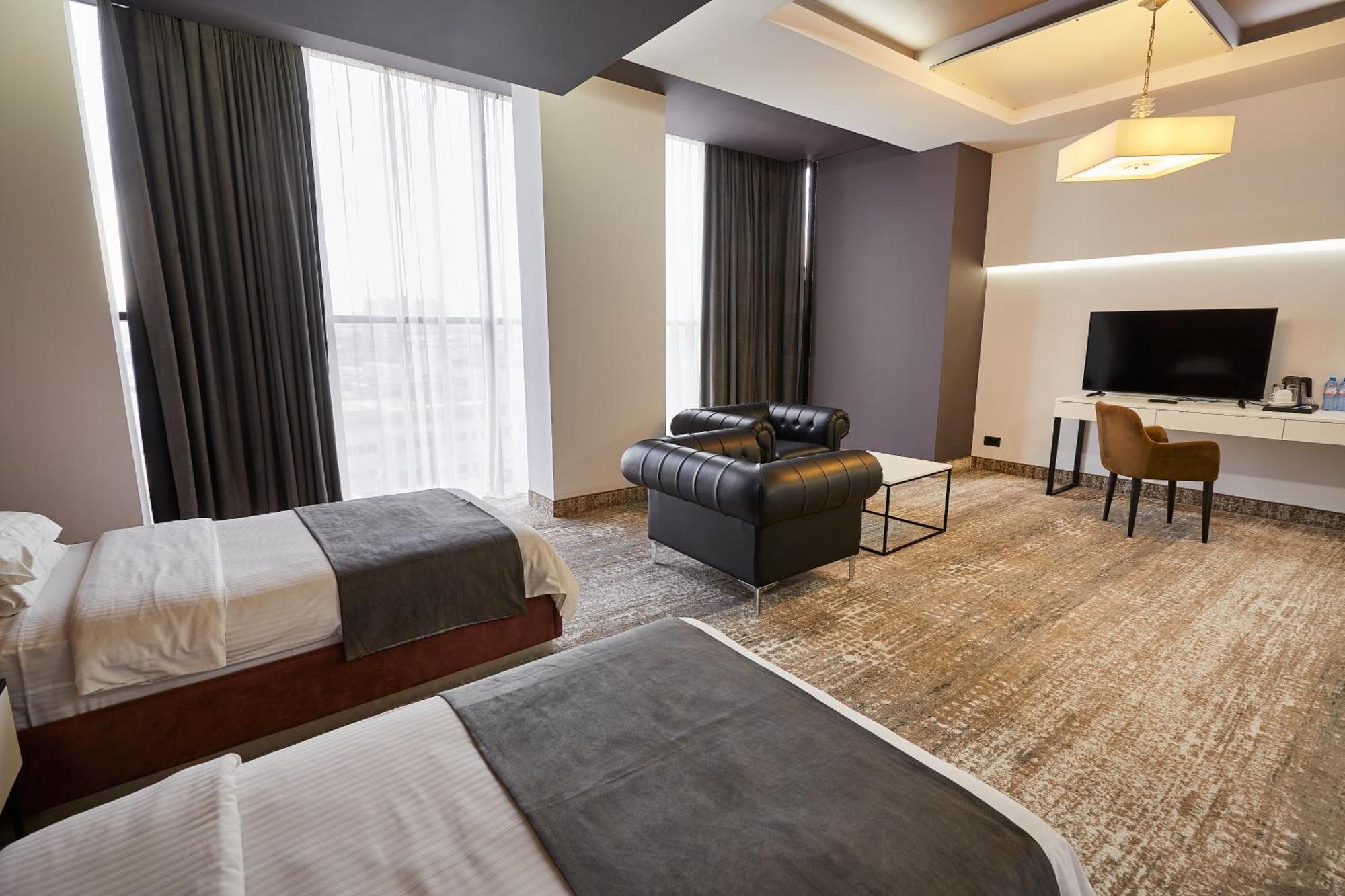 Aghababyan'S Hotel Erevan Quarto foto A room at the hotel